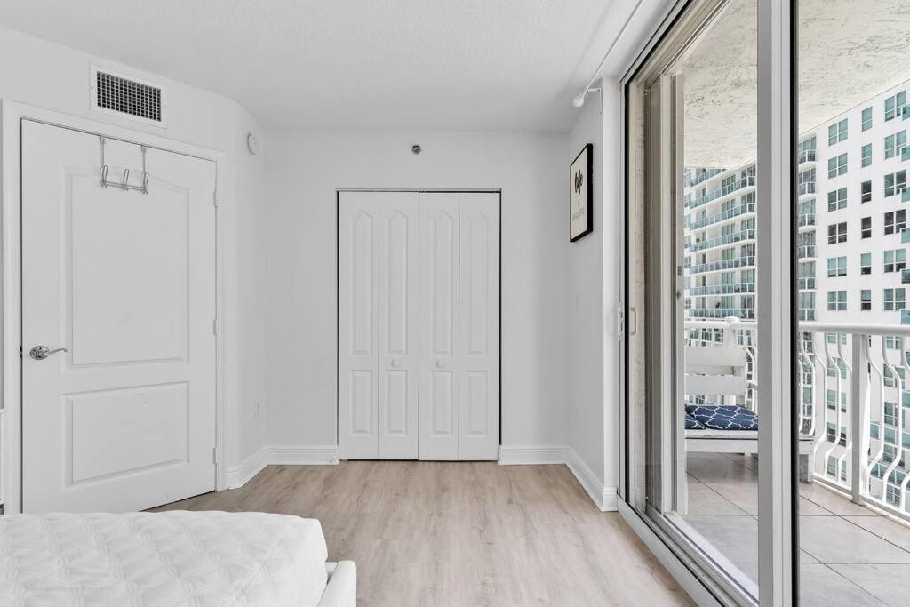 Modern 2/2 With Beautiful Ocean And Brickell Views Apartment Miami Ngoại thất bức ảnh