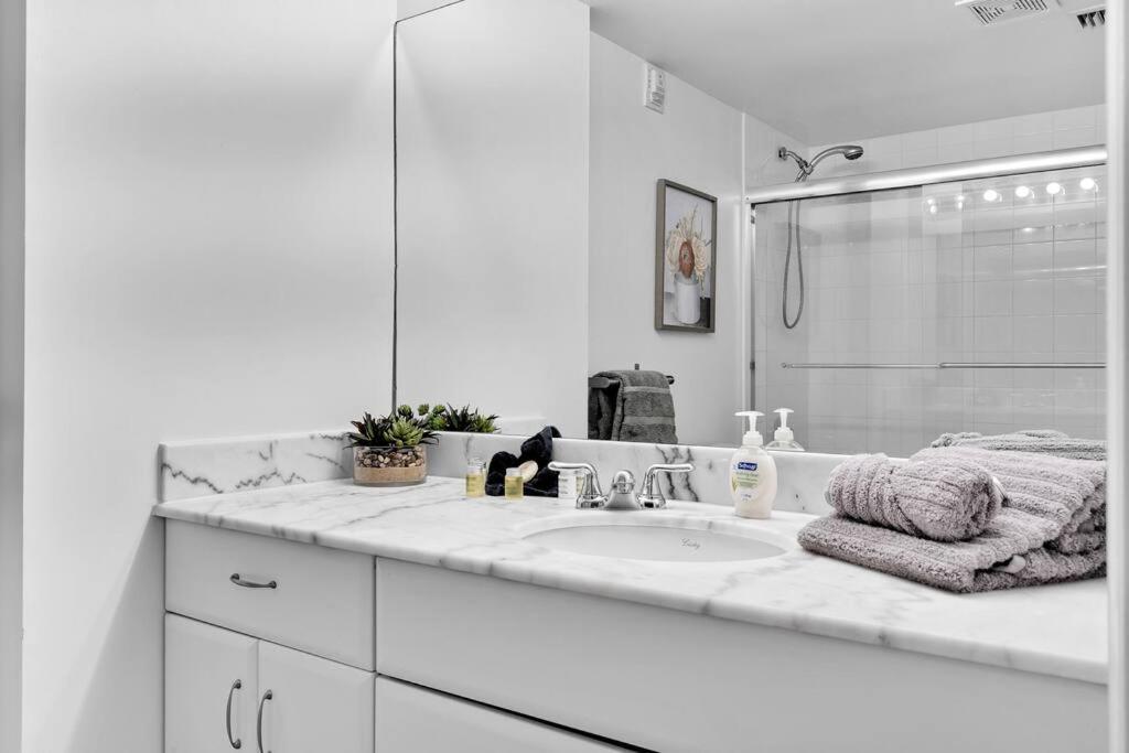 Modern 2/2 With Beautiful Ocean And Brickell Views Apartment Miami Ngoại thất bức ảnh