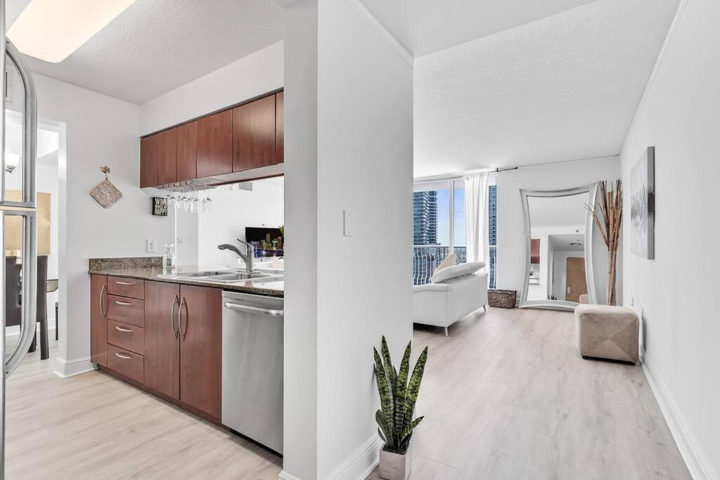 Modern 2/2 With Beautiful Ocean And Brickell Views Apartment Miami Ngoại thất bức ảnh