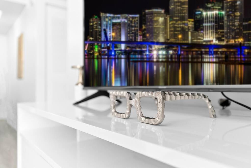 Modern 2/2 With Beautiful Ocean And Brickell Views Apartment Miami Ngoại thất bức ảnh